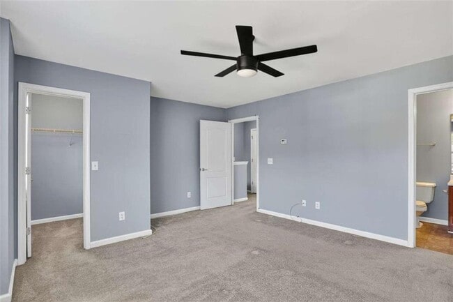 Building Photo - 3449 Parc Dr SW