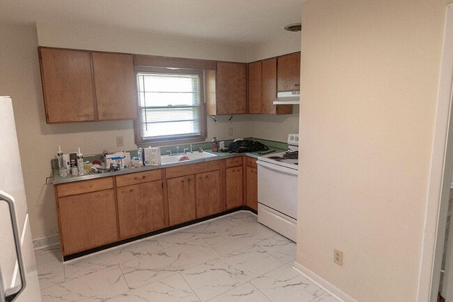 Building Photo - 1003 Hardin St