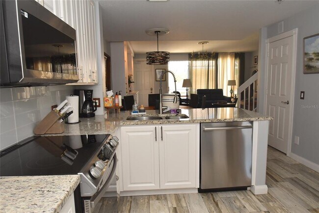 Building Photo - 5397 Davini St