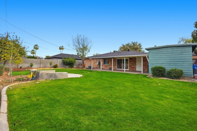 Building Photo - 4702 N 30th Pl