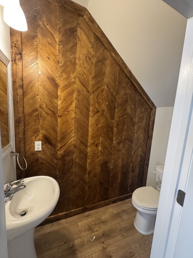 Building Photo - 1011 Sago Palm Ct