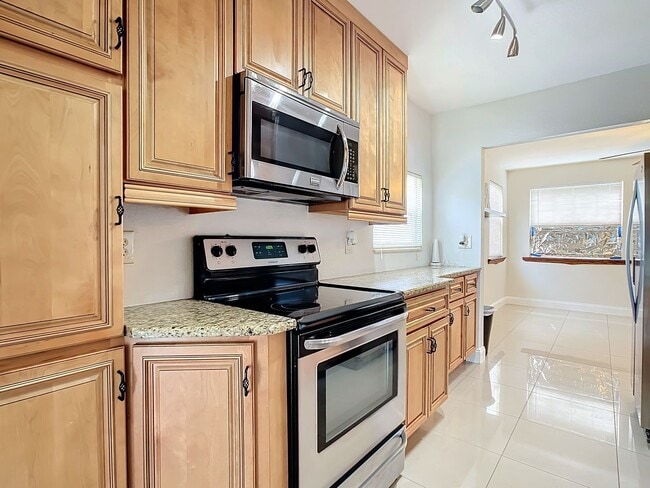 Building Photo - Beautifully remodeled, 1,332-square foot 3 bedroom/ 2½ bath/ home