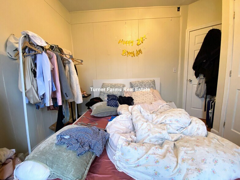 Building Photo - 43 Bay State Rd