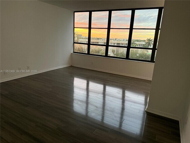 Building Photo - 500 Three Islands Boulevard