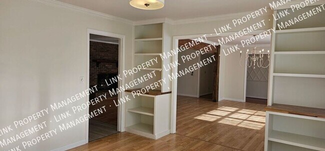 Building Photo - 9328 Berkshire Cir