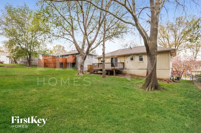 Building Photo - 515 NE 98th Terrace