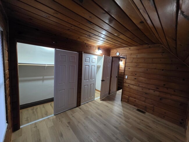 Building Photo - Beautiful 3 bedroom home for RENT