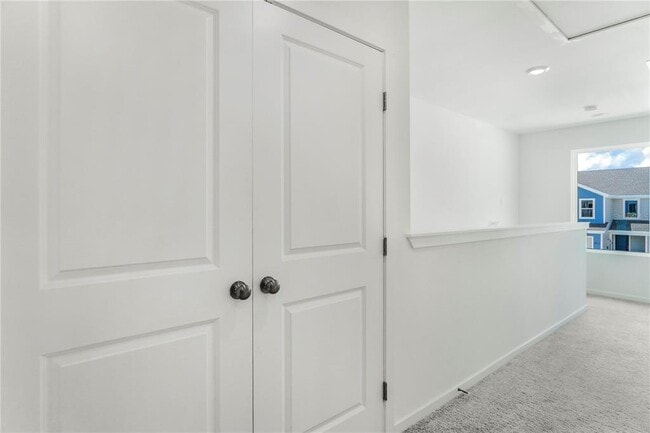 Building Photo - 1566 Plank Pl