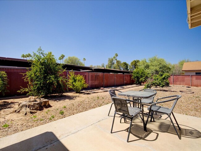 Building Photo - PRICE REDUCTION!!!