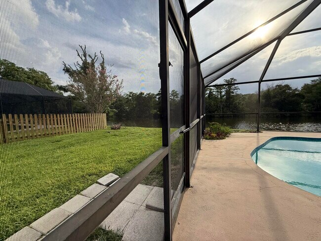 Building Photo - 3786 Sierra Dr