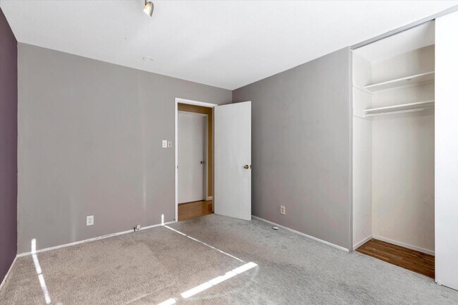 Building Photo - 40307 San Sebastian Pl