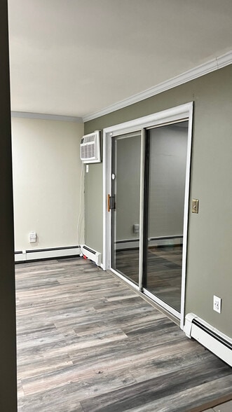 Building Photo - 3 Hook Rd