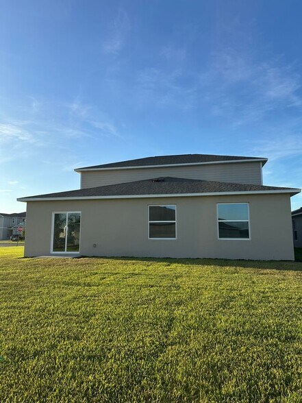 Building Photo - 11902 Savanna Lks Blvd