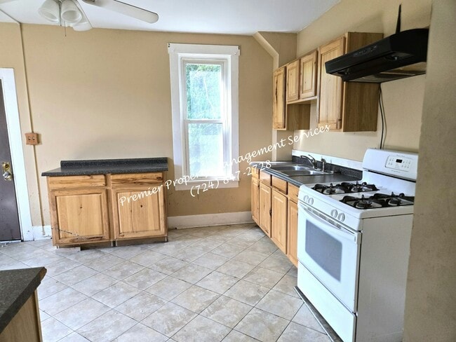 Building Photo - 619 Bessemer Ave