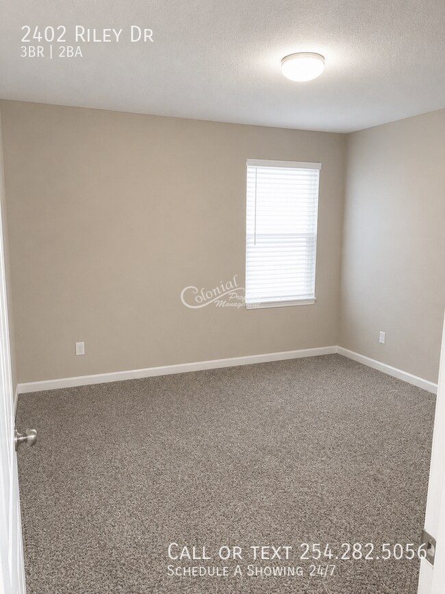 Building Photo - 2402 Riley Dr