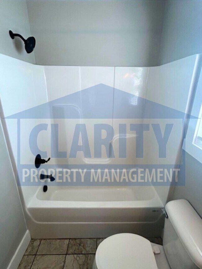 Building Photo - *Brand New* 3 bedroom home!