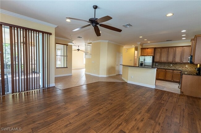 Building Photo - 10094 Mimosa Silk Dr