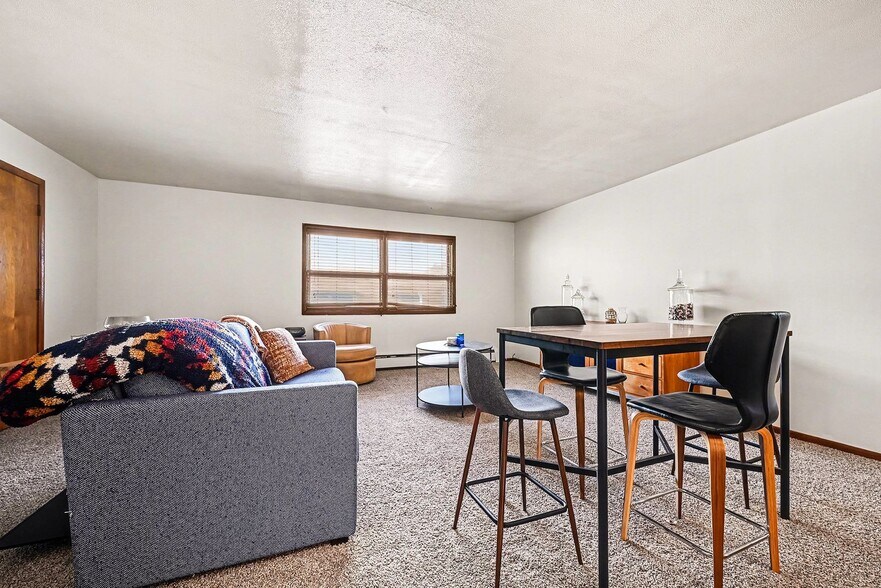 Building Photo - 2017 Commerce Blvd