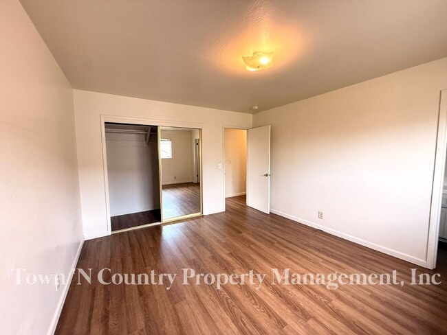 Building Photo - Nice 3 Bedroom, 2 Bath Located in North Salinas!