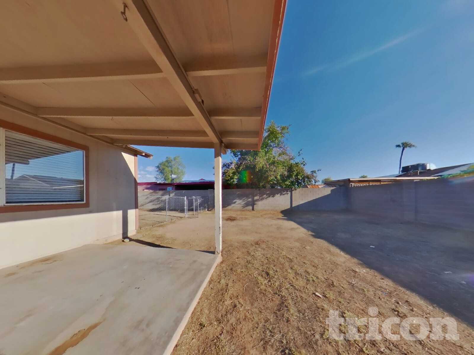 Building Photo - 13601 N 41st St