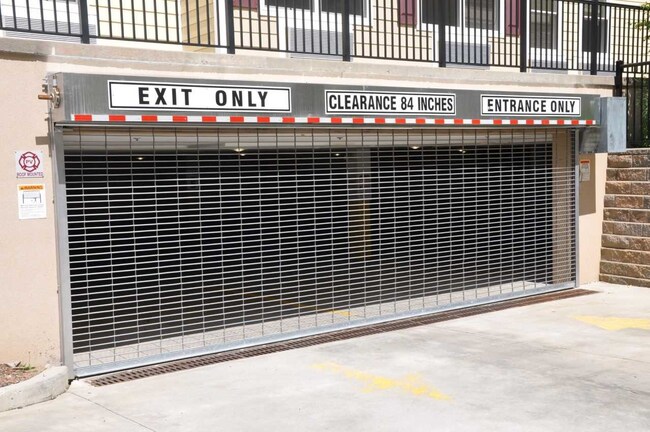 Interior Photo - 55 Morrell