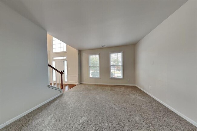 Building Photo - 1013 Camden Ln