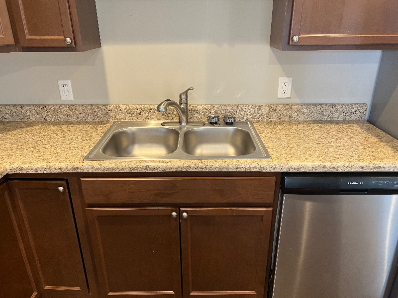 Building Photo - 1143 MS-9