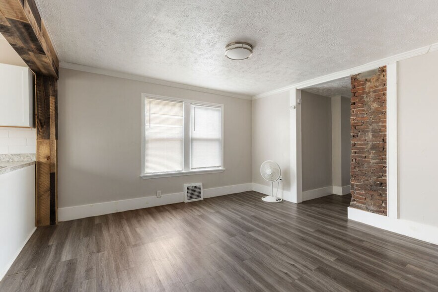 Building Photo - 5409 Bridge Ave