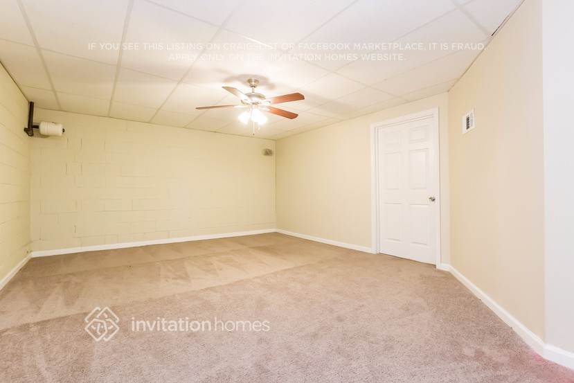 Building Photo - 321 Sherwood Cir SE
