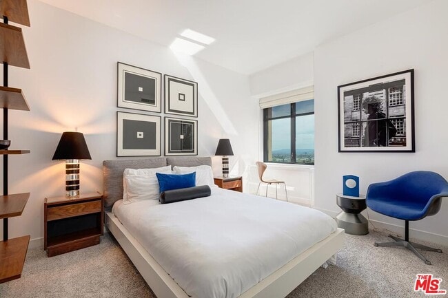 Building Photo - 10520 Wilshire Blvd