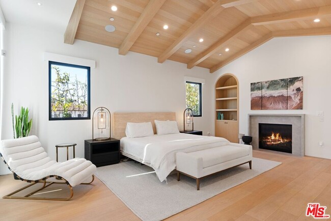 Building Photo - 6258 Drexel Ave