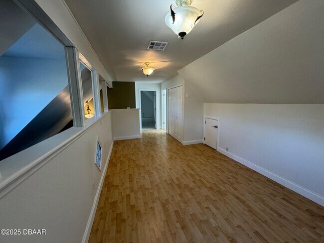 Building Photo - 6088 S Williamson Blvd