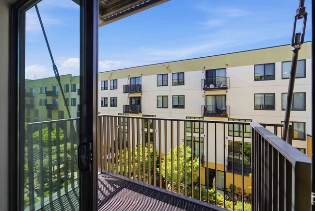 Building Photo - 2 Bedroom Flat for Rent at Plant 51 in Downtown San Jose