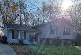 Building Photo - 9115 Honeysuckle Dr