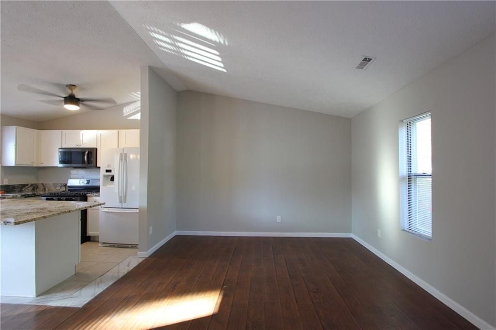 Building Photo - 3085 Creel Rd