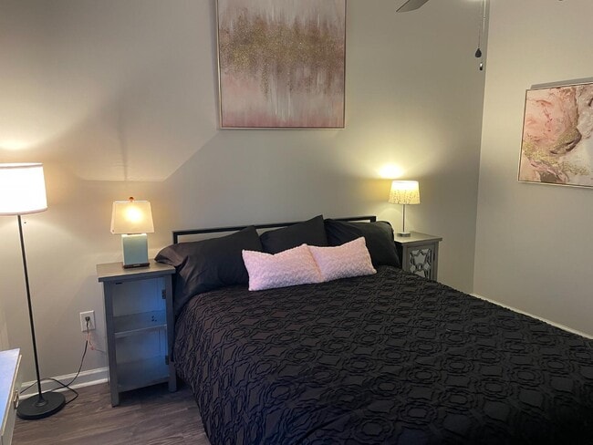 Building Photo - 385 Old Epps Bridge Rd