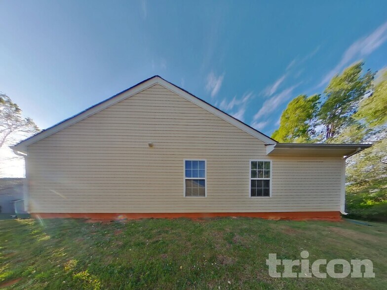 Building Photo - 1032 Crowders Woods Dr