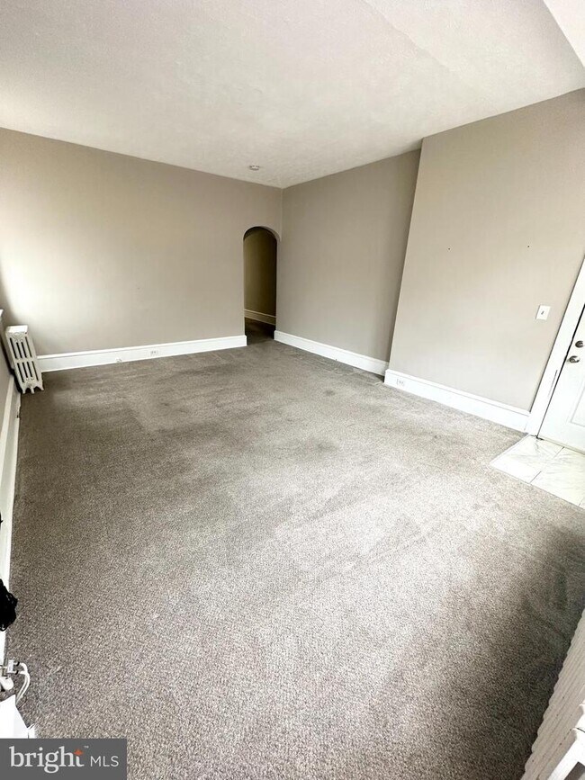 208 S White Horse Pike 208 S White Horse Pike Audubon NJ 08106