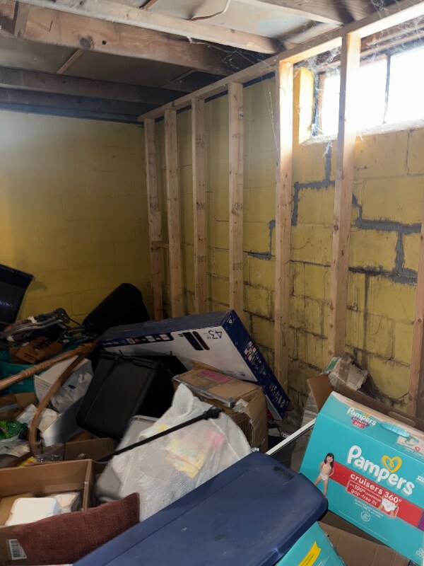 Building Photo - 1309 Barney Ave