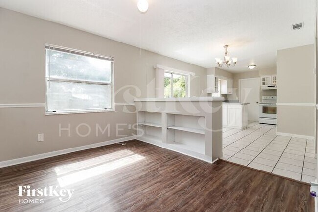 Building Photo - 1007 Park St