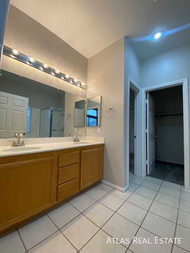 Building Photo - 6246 Apple Orchard Dr