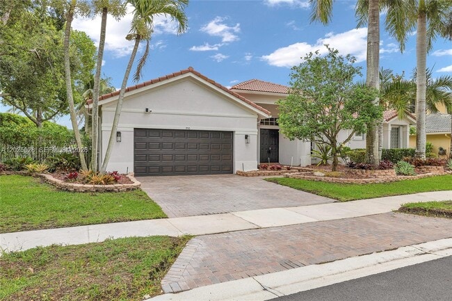 Building Photo - 950 Marina Dr