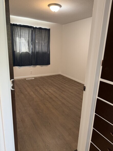 Building Photo - 1014 N 300 W