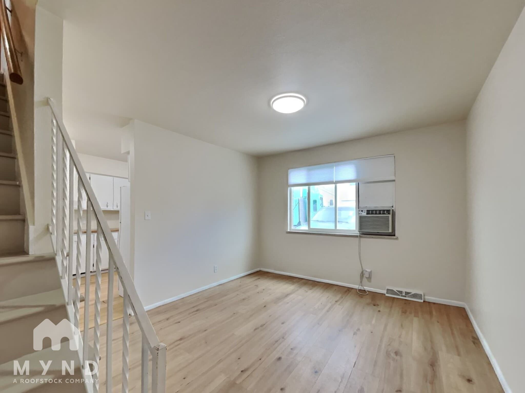 Building Photo - 5390 King Ct