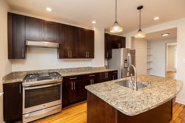 Building Photo - 2724 Hampden Ave