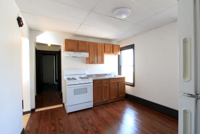 Building Photo - 53 Hinckley St