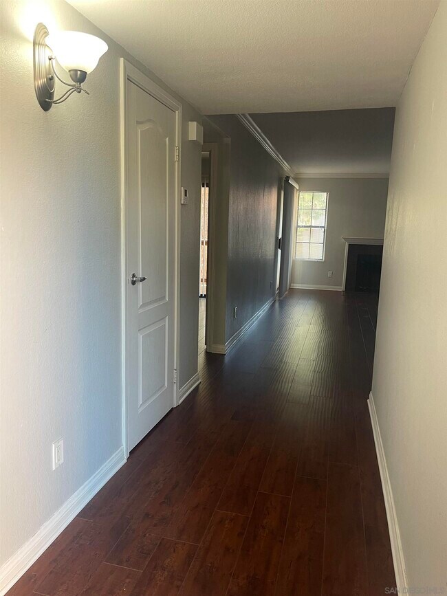 Building Photo - 12047 Alta Carmel Ct