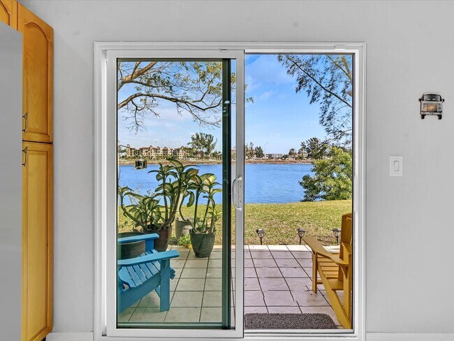 Building Photo - 3370 Beau Rivage Dr