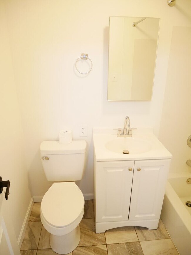 Building Photo - 305 A S Marlyn Ave