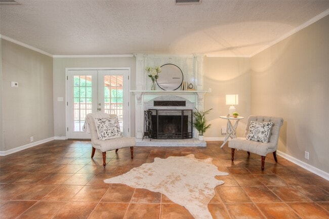 Building Photo - 6016 Teas Nursery Rd